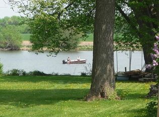 40932 N Park Ave, Antioch, IL 60002