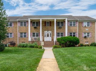 84 Manchester Ct APT C, Freehold, NJ 07728