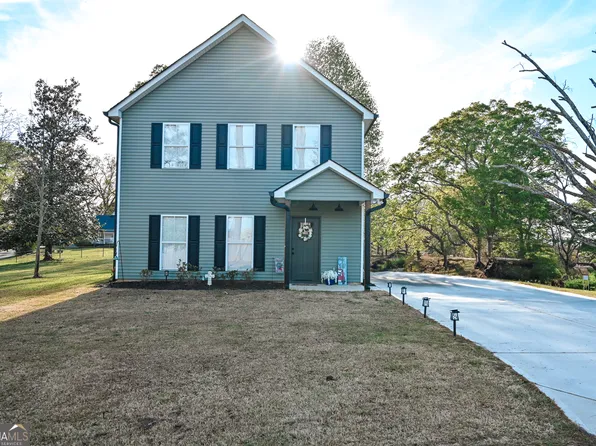 28 Church St, Buchanan, GA 30113