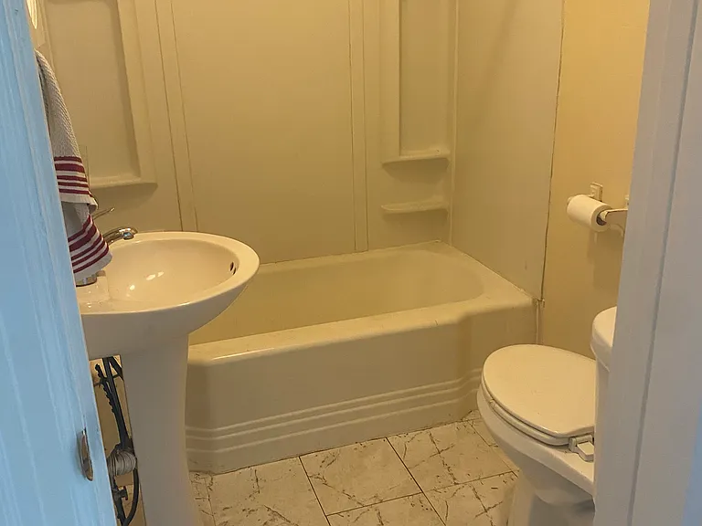 414 Poplar St — Photo 7