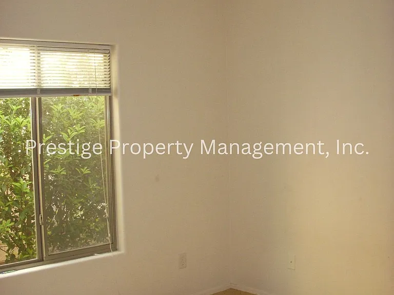 346 E Calle Puente Lindo — Photo 7