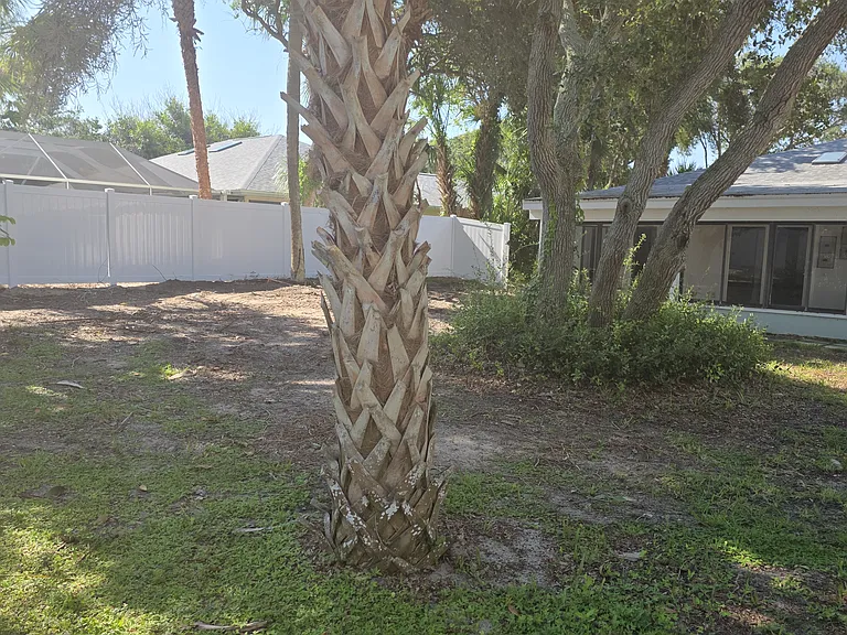 138 Flamingo Dr — Photo 10