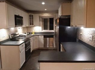 1121 Central Ave, Hempstead, NY 11550