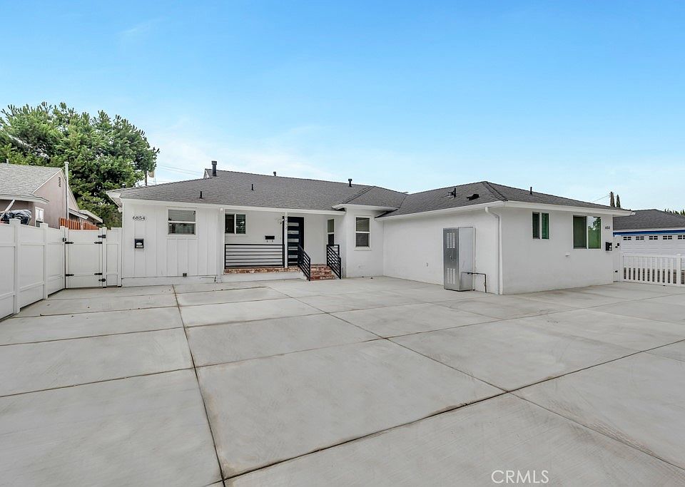 1st image of 6852 Claire Ave
