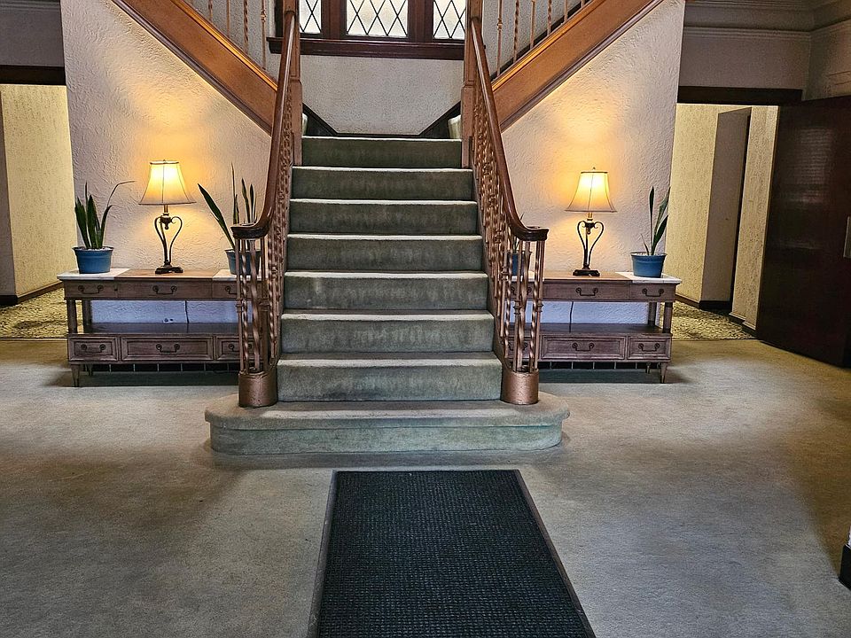 2nd image of 3214 Berkshire Rd #301
