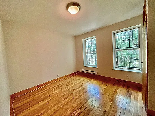 Rented by EXR | media 3