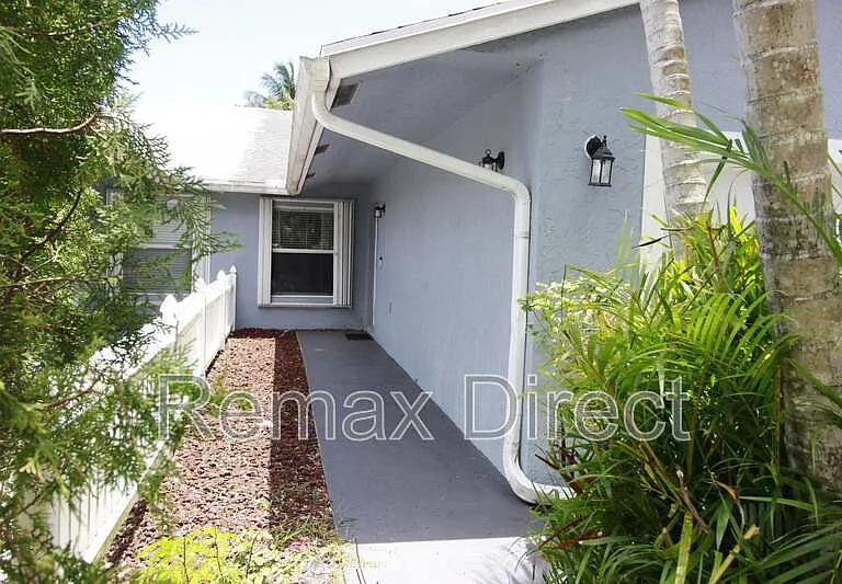 134 Sparrow Dr — Photo 2