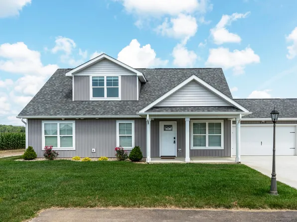 208 Cumberland Meadows Cir, Hebron, OH 43025