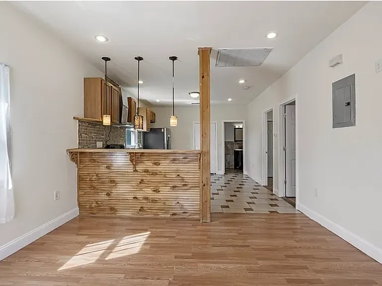 20 Holbrook Ave #1 — Photo 11