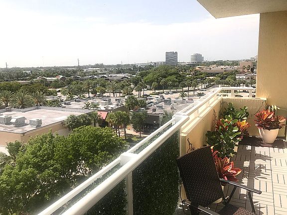 5th image of 2775 NE 187th St APT 606