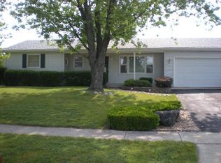 720 S Cooper Rd, New Lenox, IL 60451