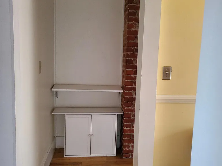 Walnut Ave SW — Photo 8