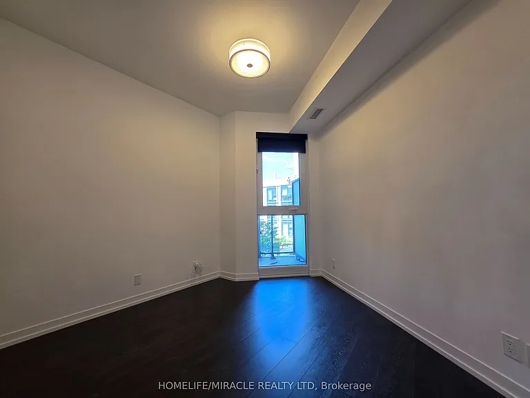 2020 Bathurst St #341 — Photo 8
