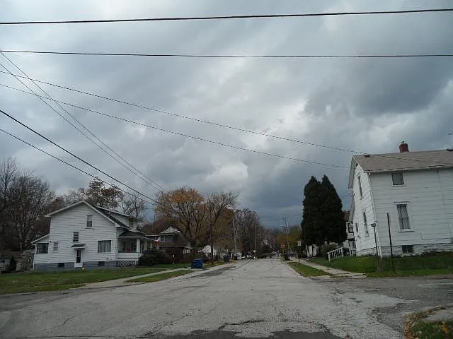 144 Elmwood Ave photo 1