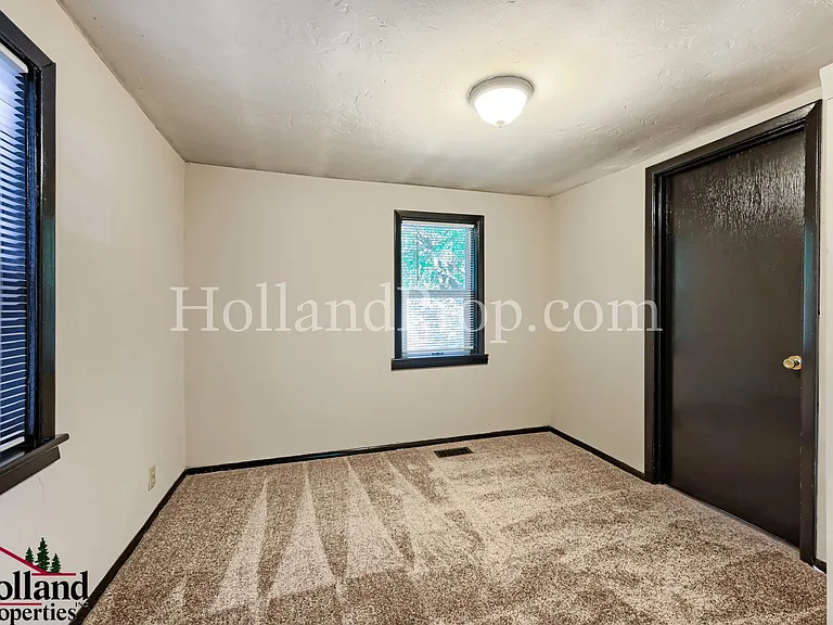 9601 SW 42nd Ave — Photo 13