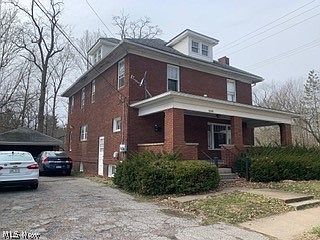 2nd image of 588 Emerick St