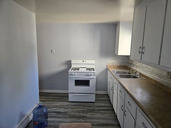 3rd image of 219 1/2 W Main St #2