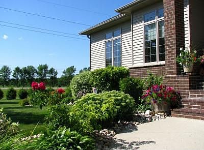 2nd image of 5115 2nd St E