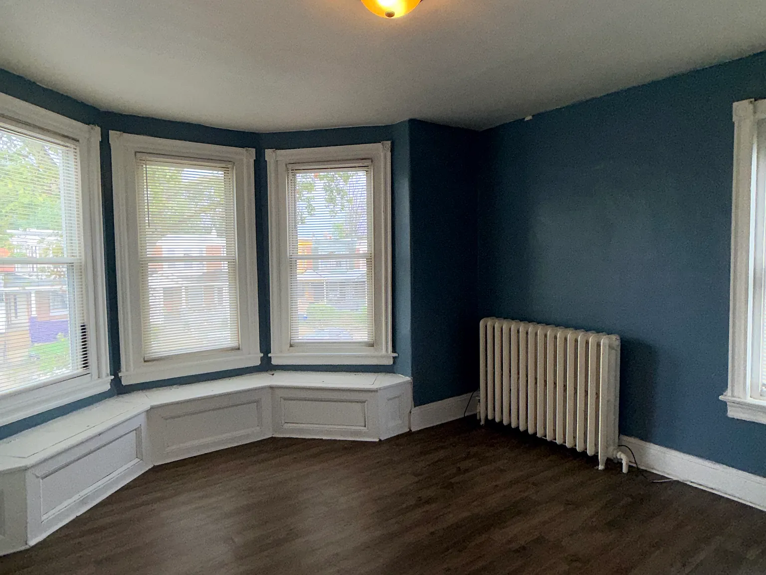 6020 Walnut St — Photo 4