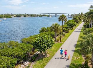 665 Enfield St APT B9, Boca Raton, FL 33487