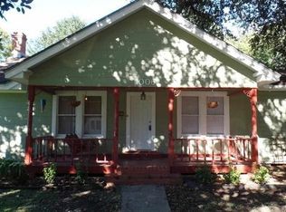 1006 Sun Ave, Port Neches, TX 77651