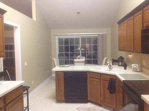 Kitchen/Dining Area