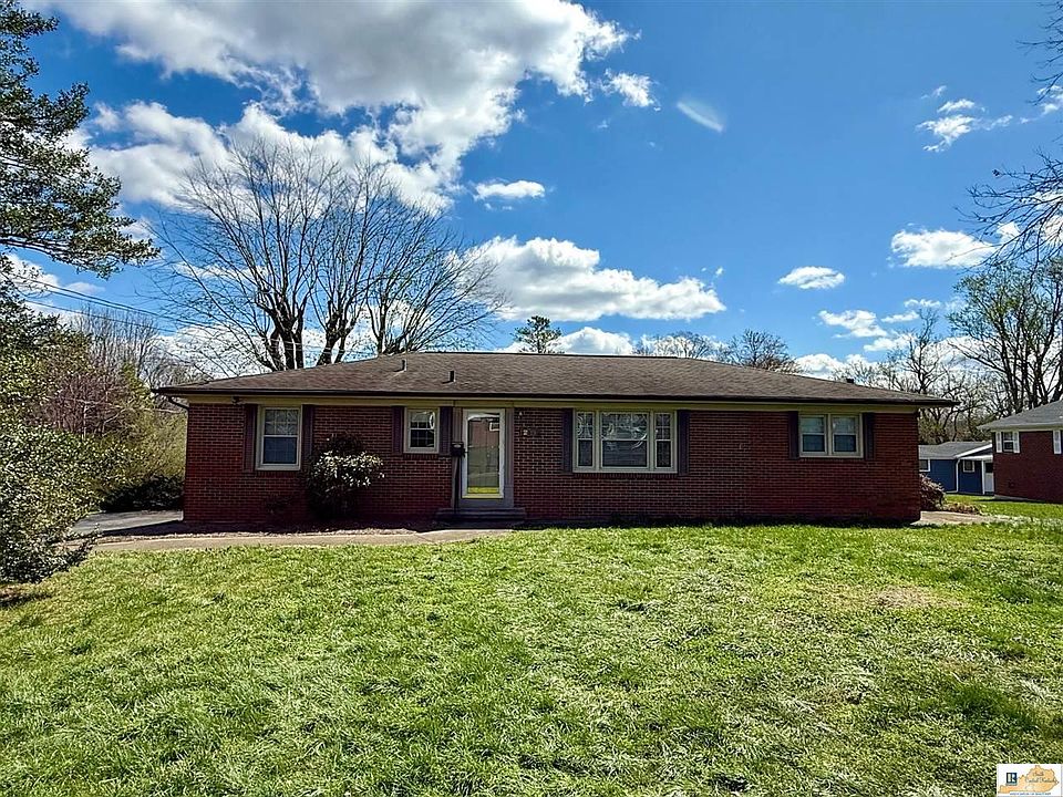 1st image of 215 Kelly Dr