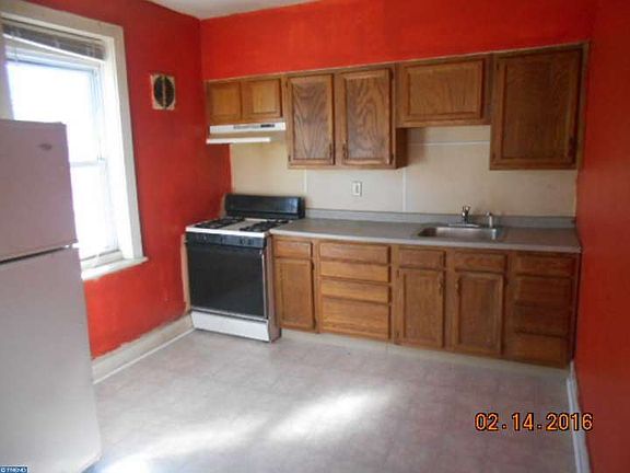 3rd image of 7107 Torresdale Ave