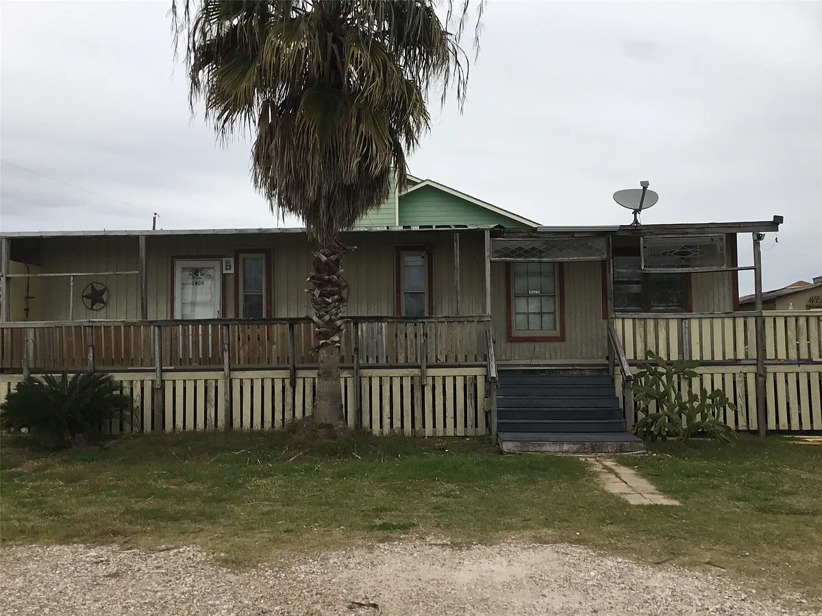 Building Photo - 1404 E Bayshore Dr #1404B