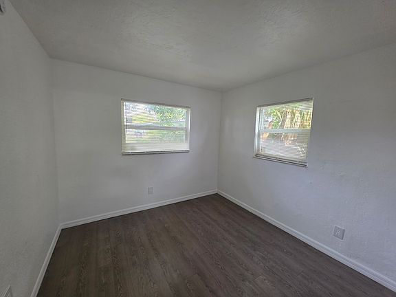 3rd image of 1919 Lillie St APT D