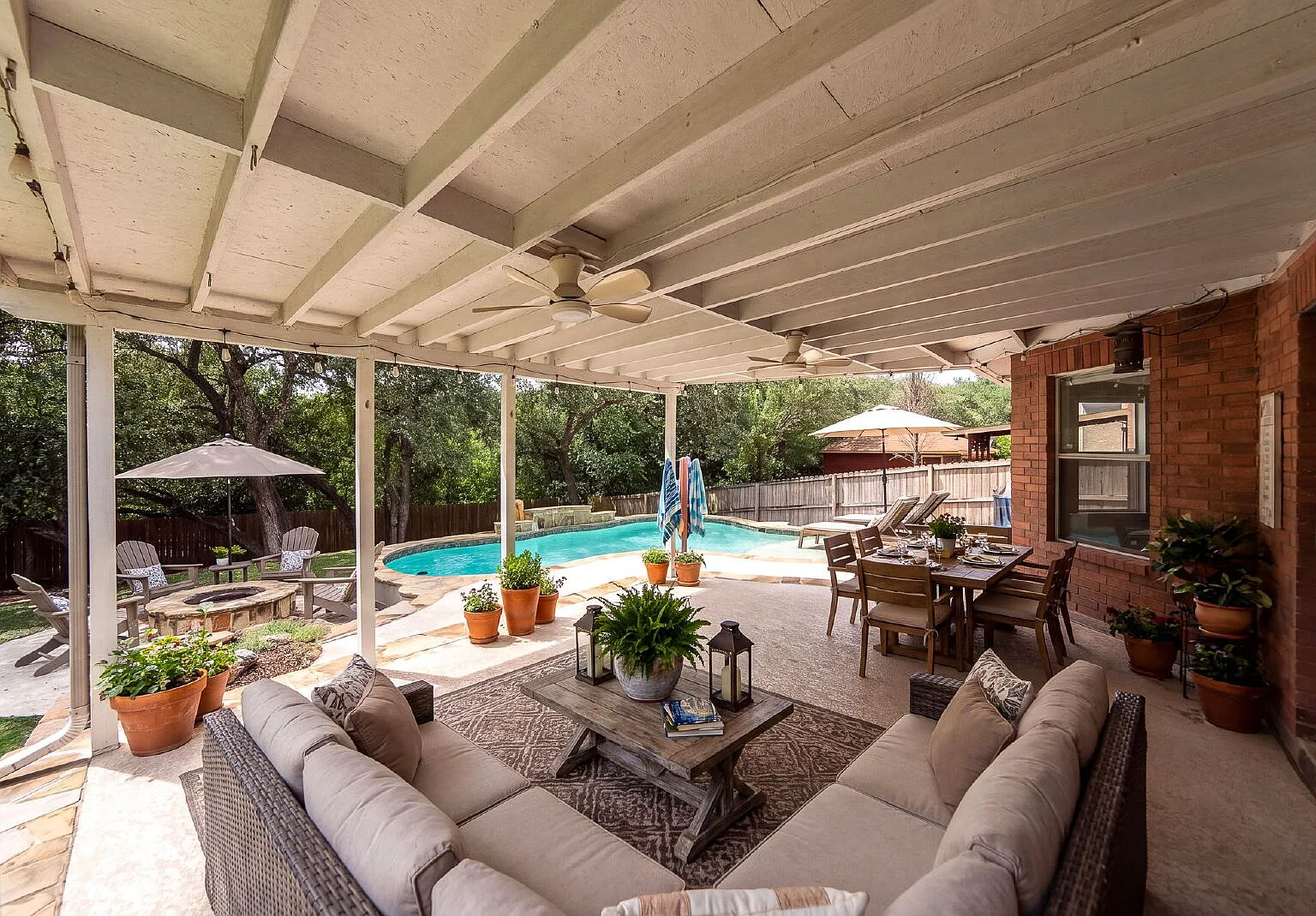 3 bed, 2.5 bath, 2575 sqft, $2,600 — Photo 4