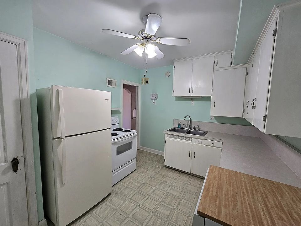 1st image of 510 23rd St SE