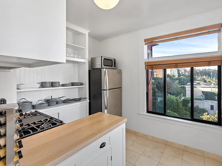 2621 Divisadero St #2 — Photo 20
