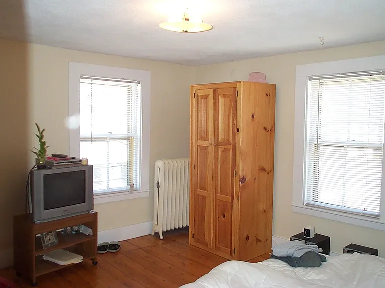 34 Williams St #2 — Photo 14