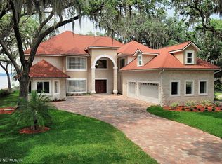 2009 Lakeshore Dr N, Orange Park, FL --