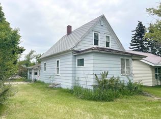 622 N Central Ave, Kenmare, ND 58746