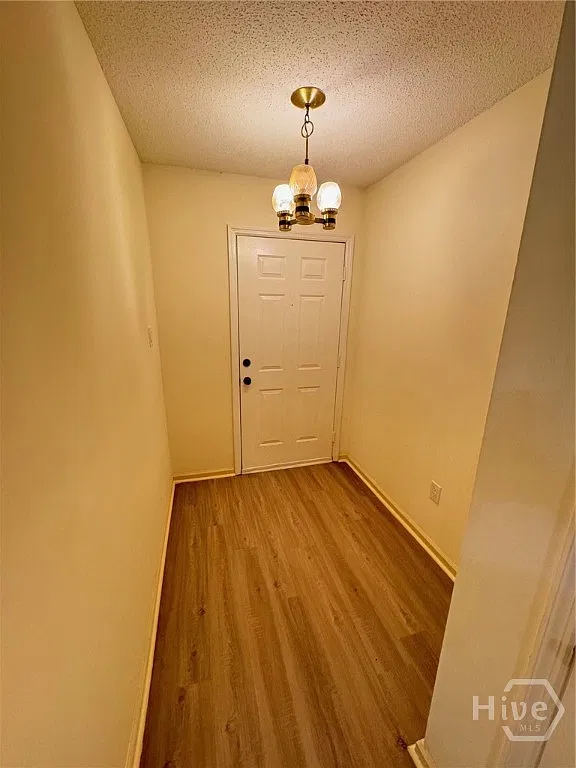 2 bed, 2.5 bath, 1096 sqft, $1,695 — Photo 2
