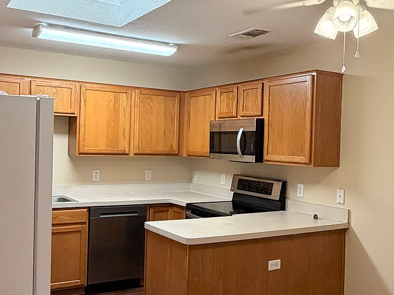 3207 Scenic Glen Dr — Photo 11