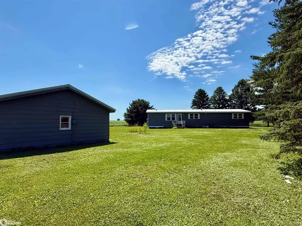 604 Kelly St E, Grand Junction, IA 50107