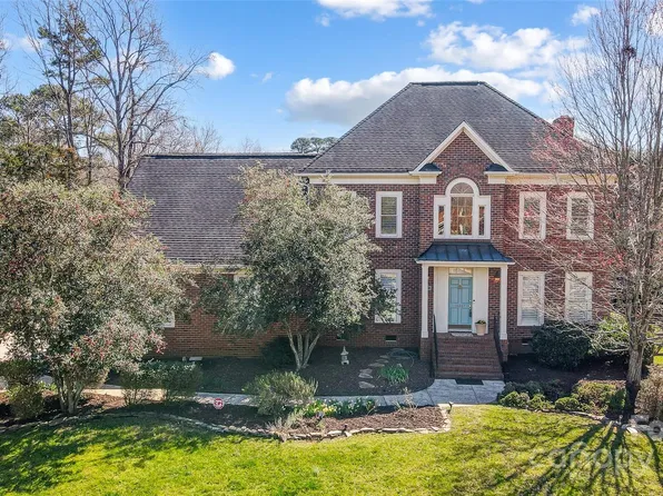 10207 Rattersly Ct, Charlotte, NC 28277