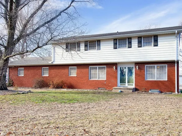 1305 N Hoover Rd, Newton, KS 67114