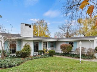 411 W Concord Ln, Fort Wayne, IN 46807