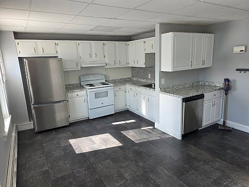1st image of 23 Cedar St Suite 4