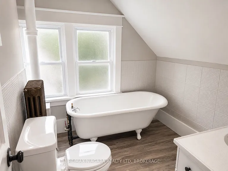23 Avenue Pl #3 — Photo 8