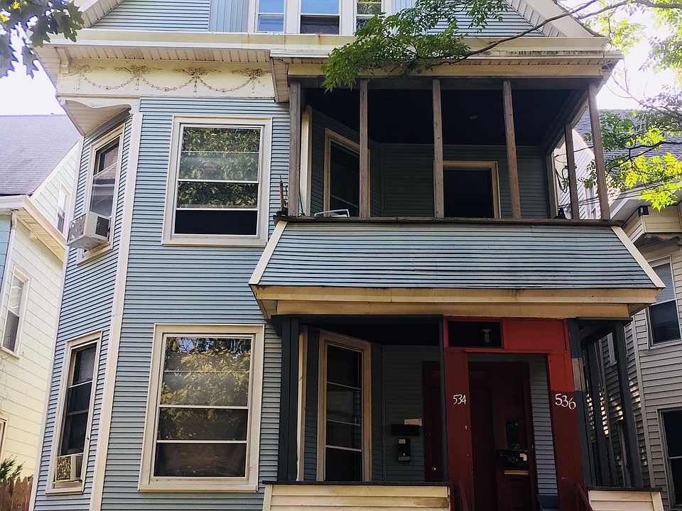 2nd image of 534 Howard Ave #3