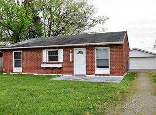 8711 Rosshire Dr, Fairdale, KY 40118