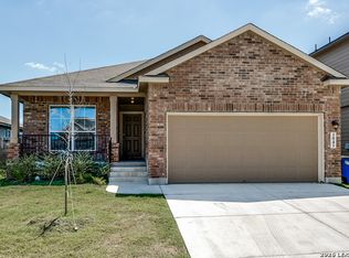 1041 Lauren St, New Braunfels, TX 78130