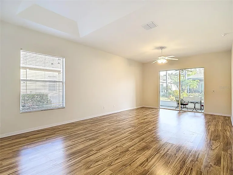 12200 Putter Green Ct — Photo 3