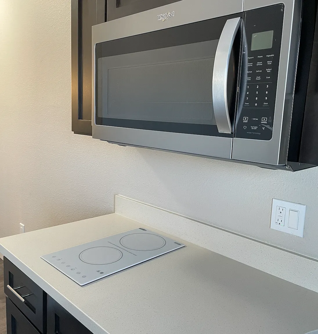 Studio, 325 sqft, $1,750 — Photo 3