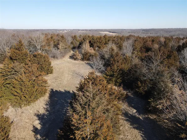 4 Willow Ln, Monroe City, MO 63456